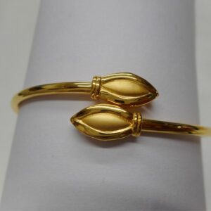 916 fancy ladies bracelet