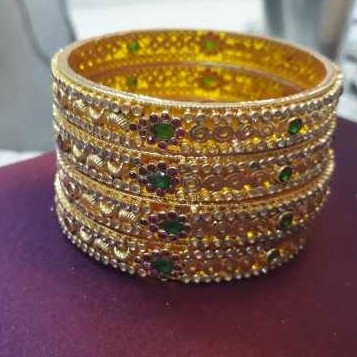22k Gold Ladies Calcutti Antique Bangle Yellow