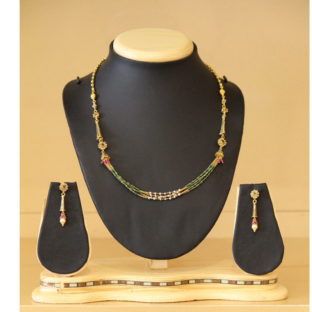 22KT Gold Ladies Polki Antique Moti Mala