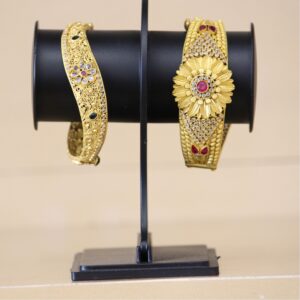 22KT Yellow Gold Ladies Hand-Crafted Bangle