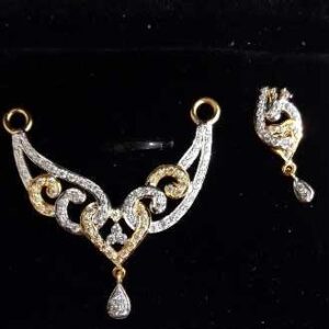22KT Gold Ladies Fancy Pendant Set
