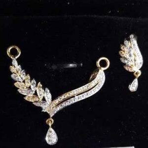 22KT Gold Ladies Fancy Pendant Set