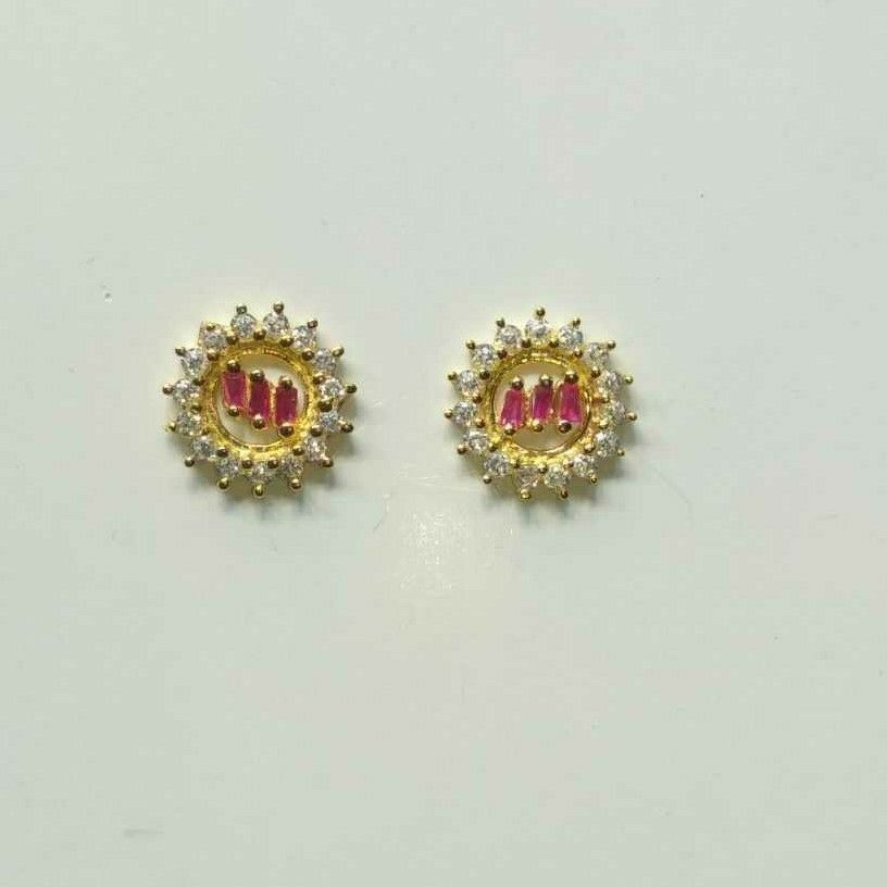 Classic 22K Gold Ladies Indian Nose Pin