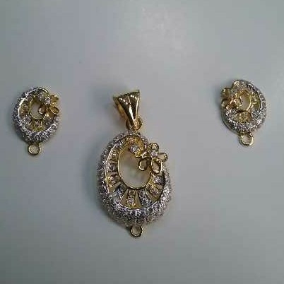 22K Gold Ladies Indian Fancy Pendant Set