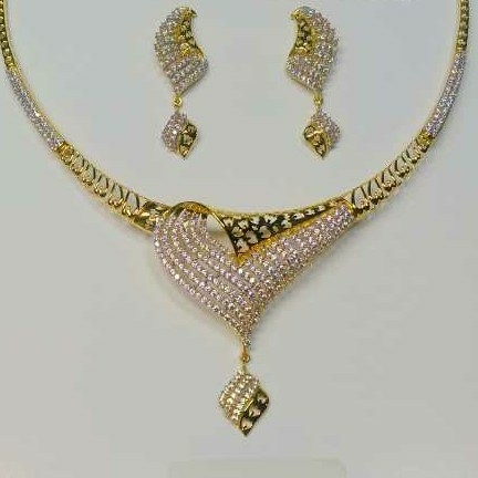 22K Gold Ladies Indian Classic Necklace Set Yellow