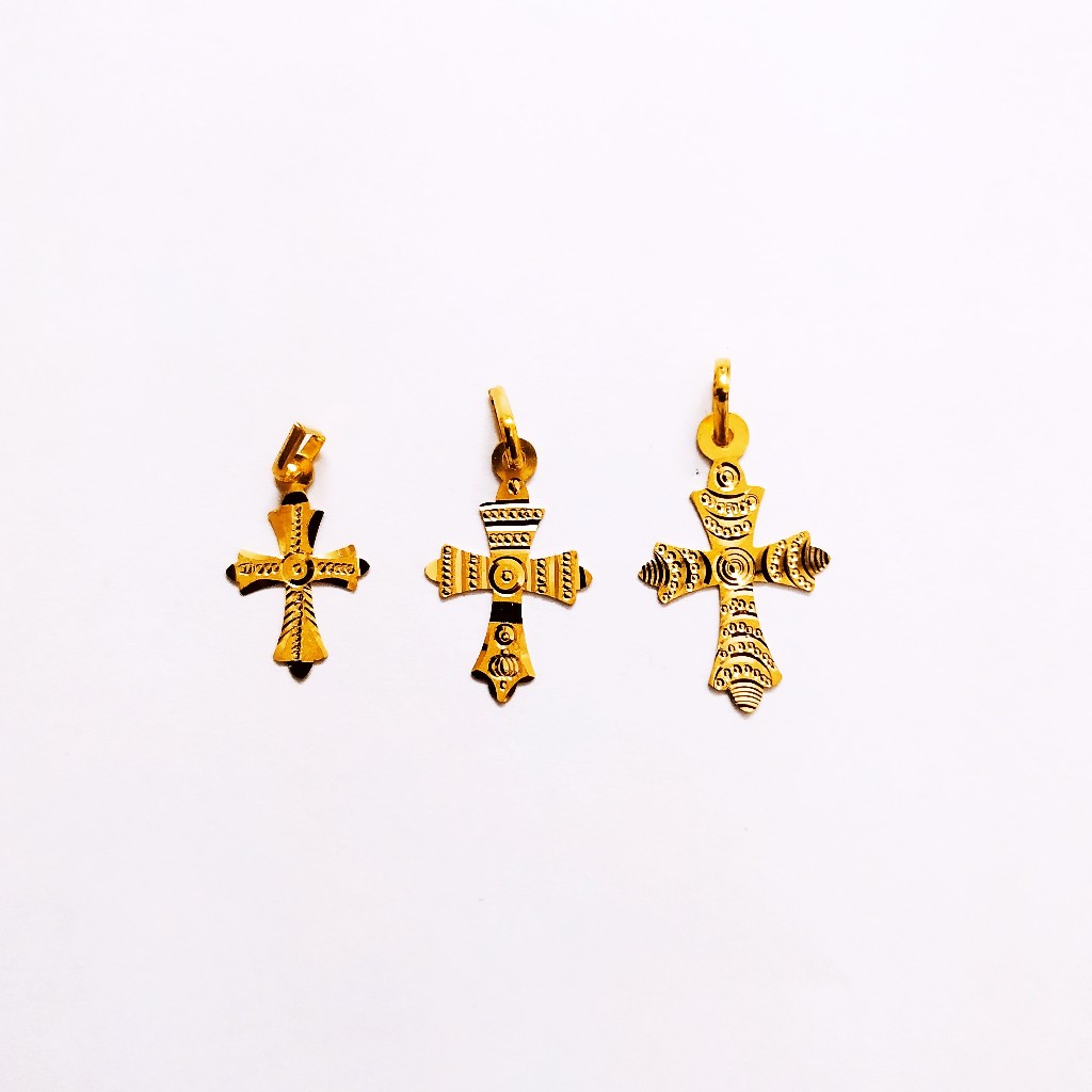 18ct gold cross pendant