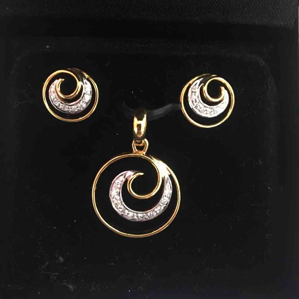 916 Gold Moon Pattern  Ladies Pendant Set