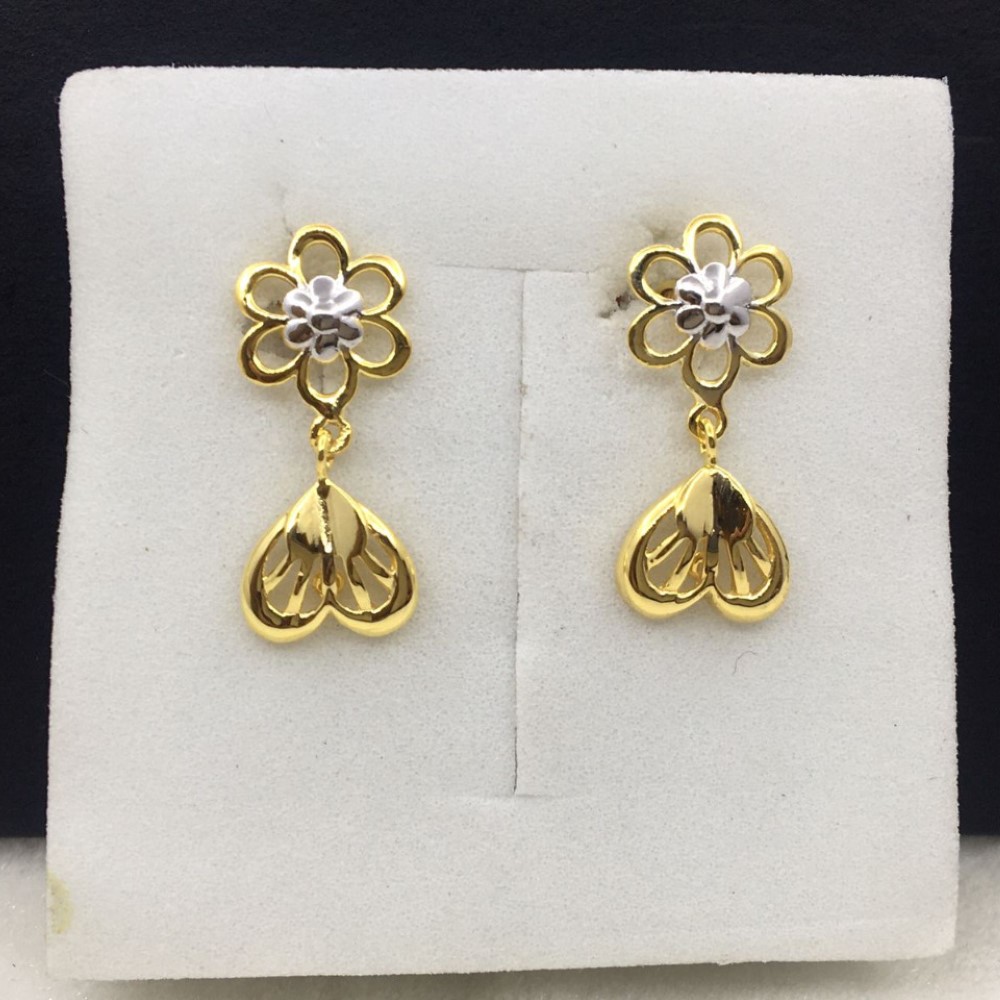 18k Yellow Gold Handmade Fancy Earrings