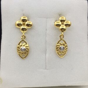 Yellow Gold Classic Design Earrings