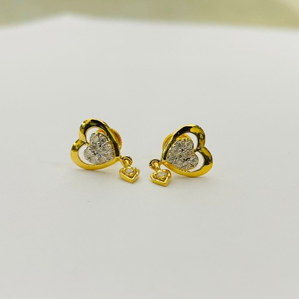 Yellow Gold Modern Daily Wear Earrings