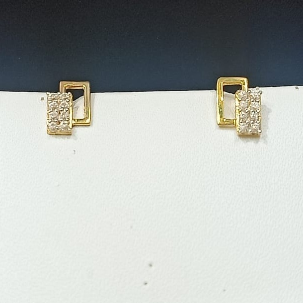 18CT Gold Classic Design Hallmark Earring