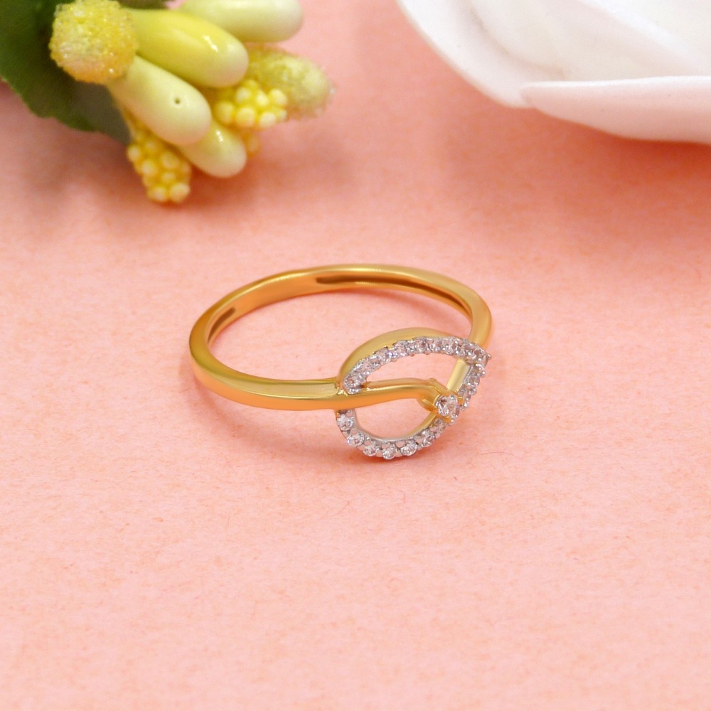 Leaf with Stones 22k Gold Lady Ring