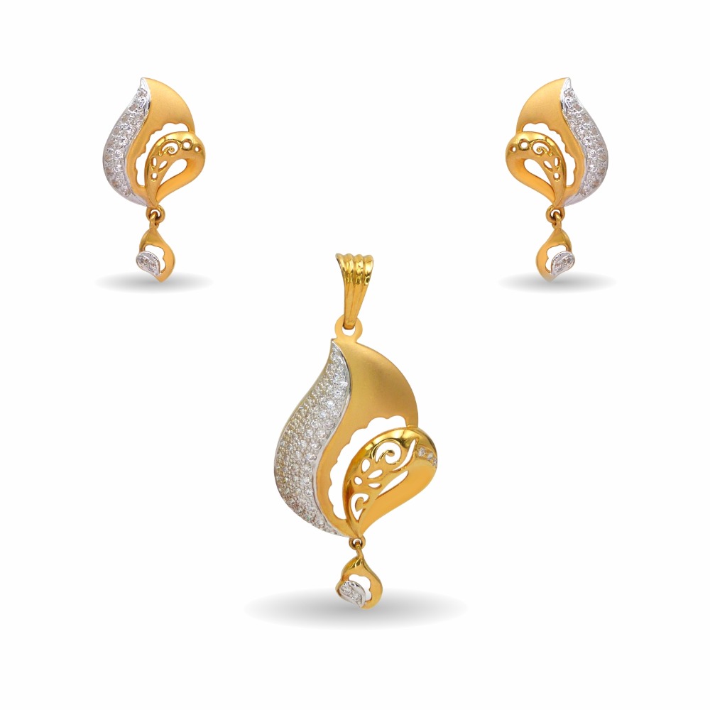 Trandy CZ 22k Gold Pendant Set