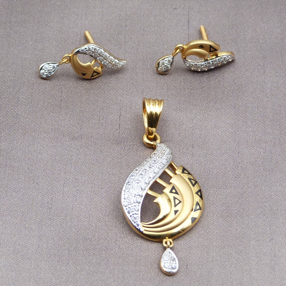 22k Gold Fancy Pendant Set
