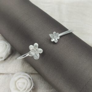 Tiny Flower 925 Silver Bracelet