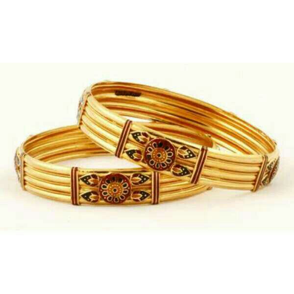 22K Gold Bangle