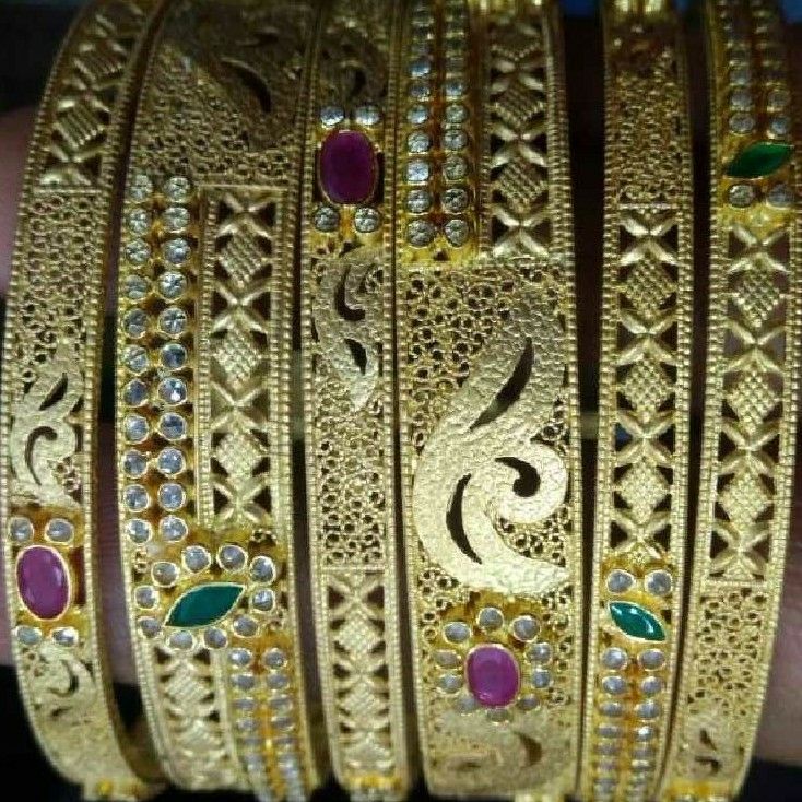 916 Gold Antique Bangle