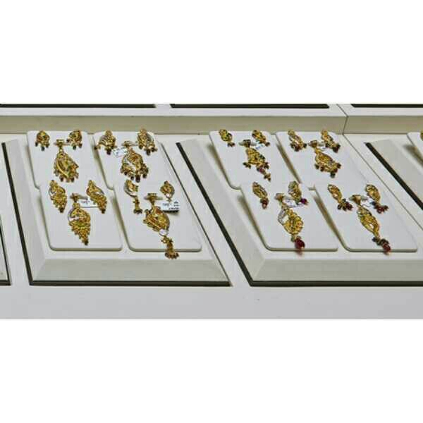 Jewelry Display For Pendant Set