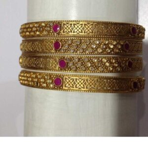 22KT Gold Antique Ladies Classic Bangles