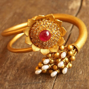 22KT Gold Antique Fancy Bracelet