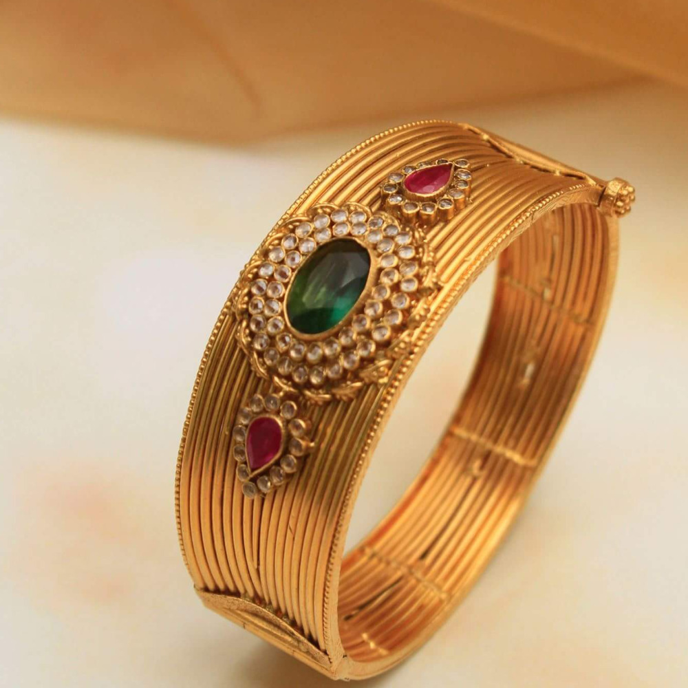 22KT Gold Antique Bracelet