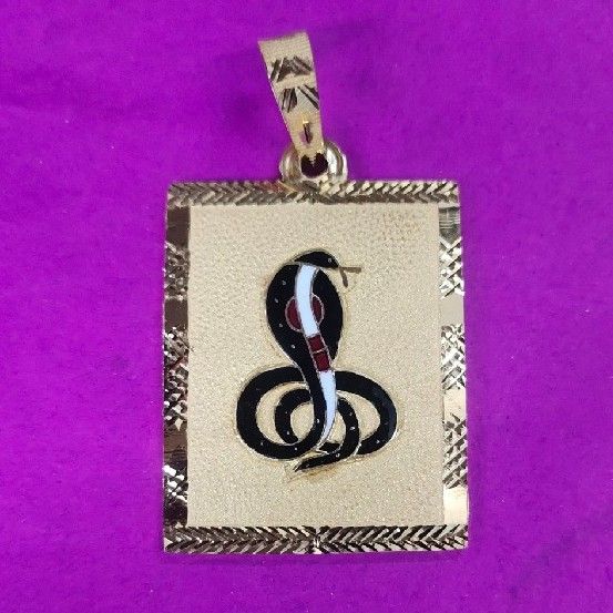 916 Gold Rectangle Shape Goga Maharaj Mina Pendant
