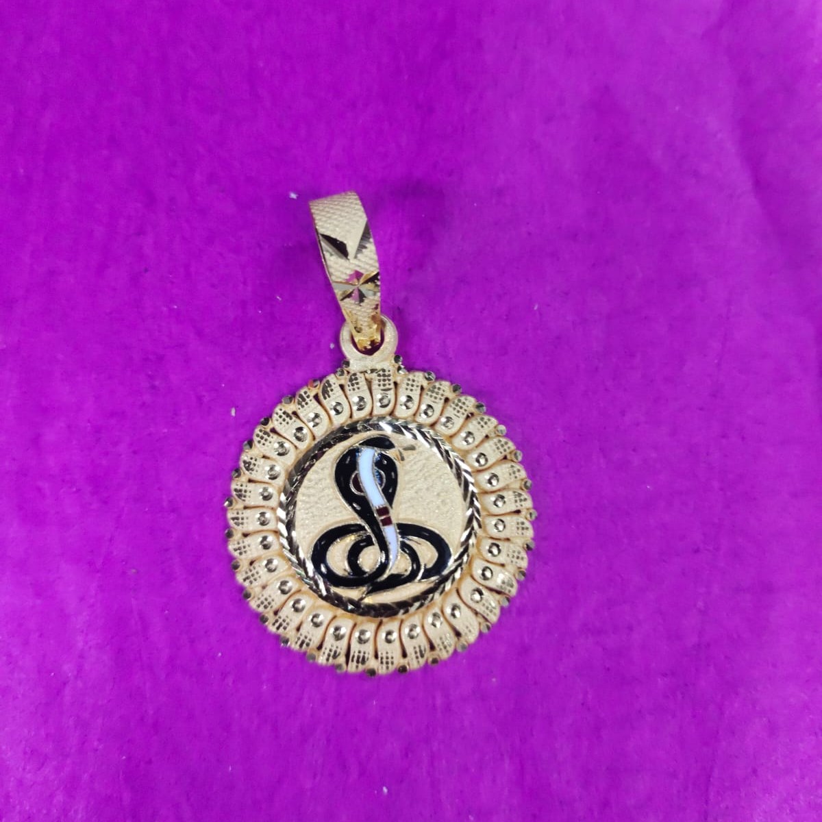 916 Gold Goga Maharaj Pendant