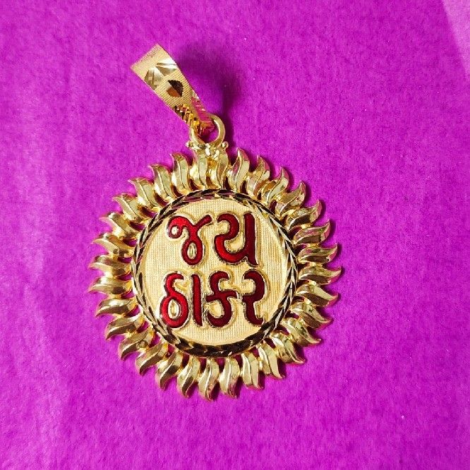 916 Gold Flower Shape Jay Thakar Mina Pendant