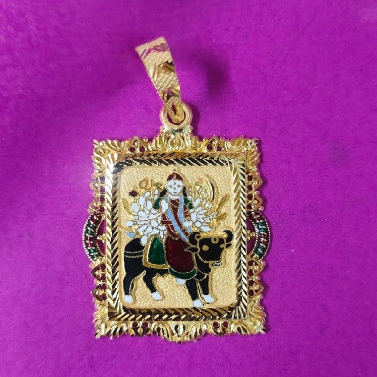916 gold square vihat ma mina pendant