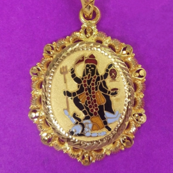 Gold Mahakali ma mina Oval pendant