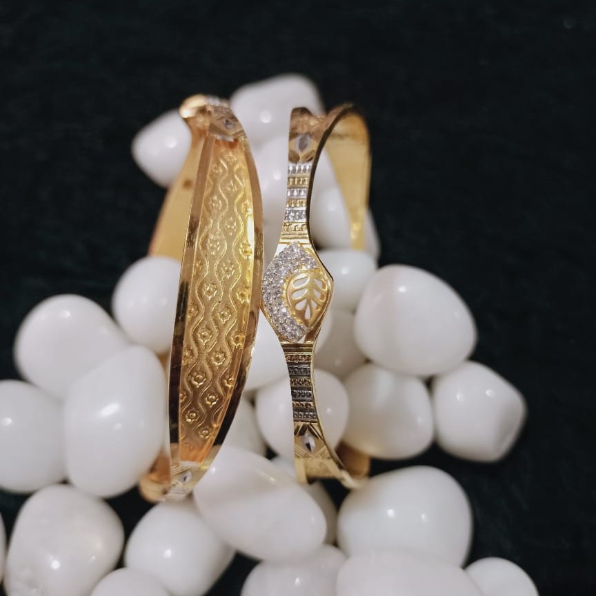 22Kt Gold Fancy Copper Kadli Bangle