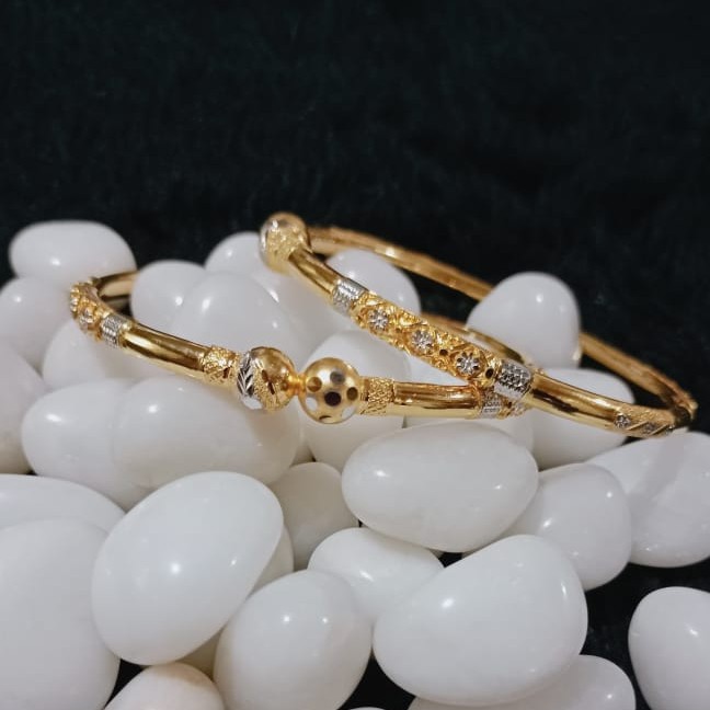 916 Gold Ball Pipe Kadli Bangle