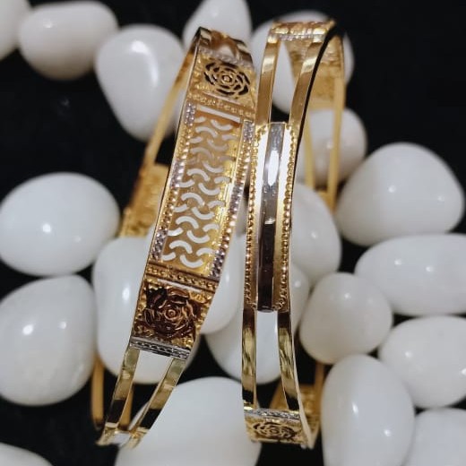 916 Gold Grand Kadli Bangle