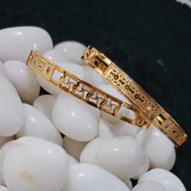 22K Gold Daily Wear Bangle