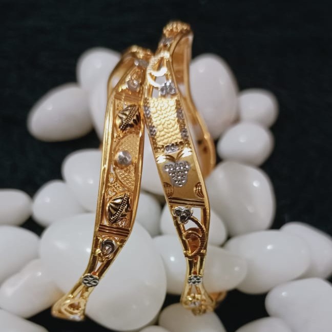 916 Gold Stylish Kadli Bangle