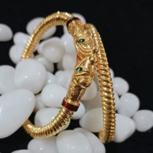 22K Gold Variya Kadli Bangle