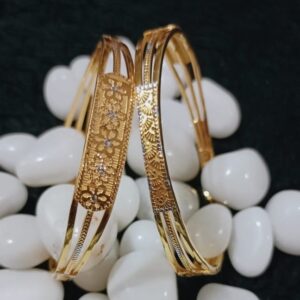 916 Gold Triple Pipe Kaldi Bangle