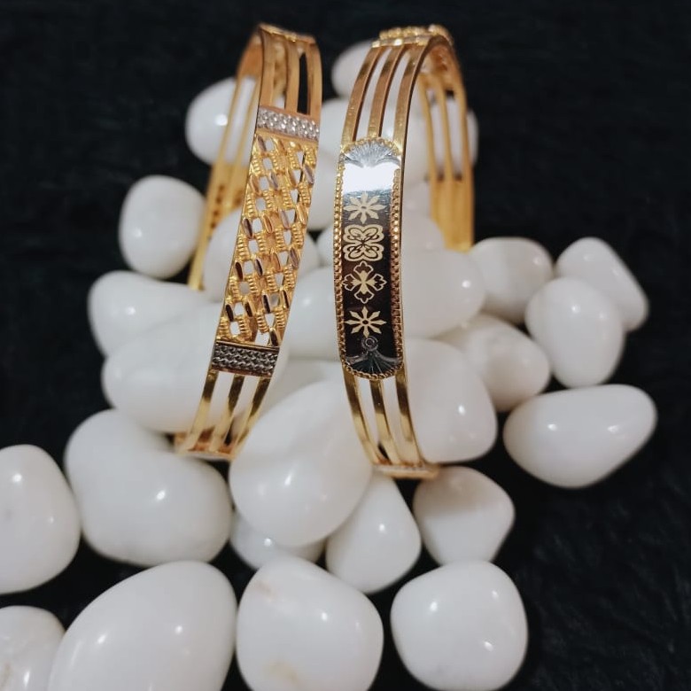 916 Gold Grand Triple Line Copper Kadli Bangle SGC14