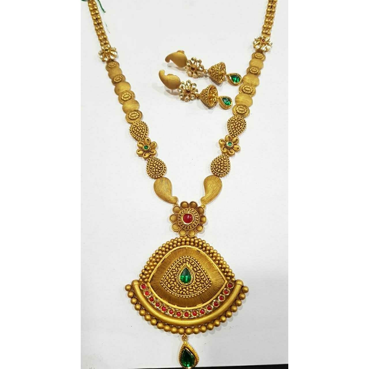 916 Gold Ladies Jadtar Fancy Necklace Set Yellow