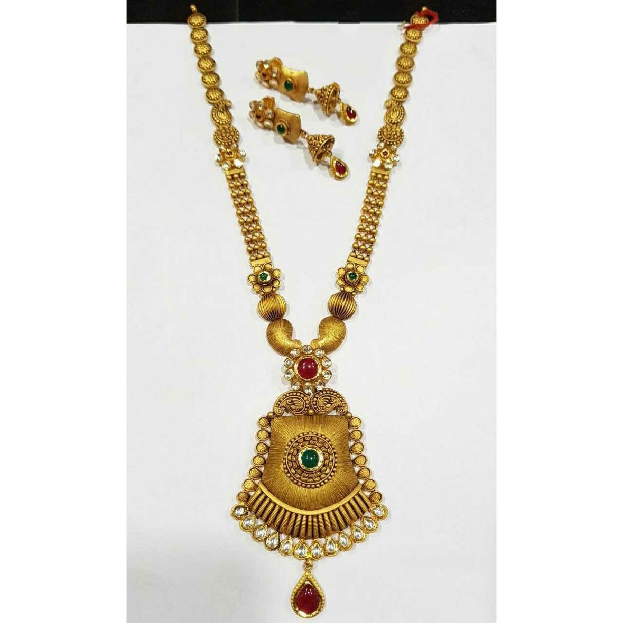 Antique 22KT Gold Ladies Jadtar Necklace set