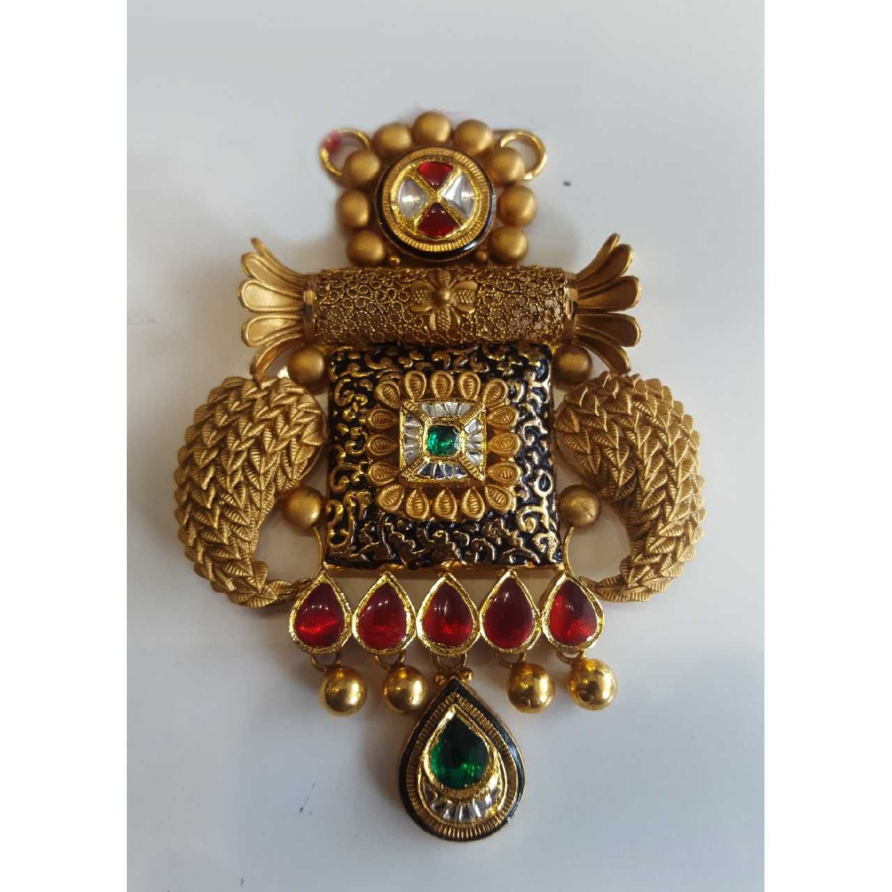 Gold Ladies Antique Fancy Pendant