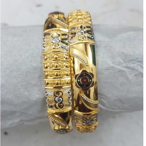 22KT Gold Fancy Bangle