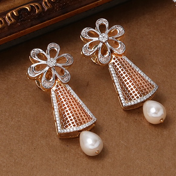 Delicate flower design necklace set - Image 2