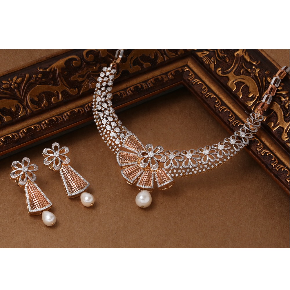 Delicate flower design necklace set