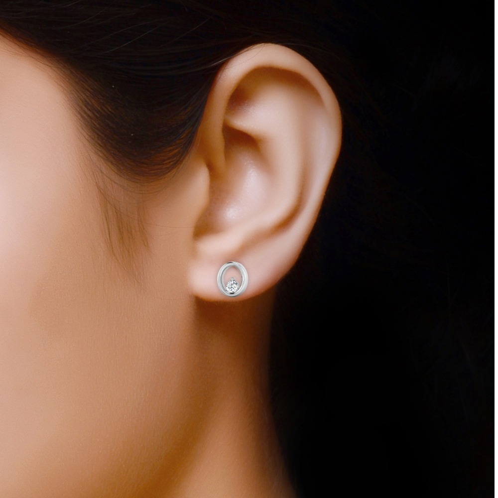 single diamond look studs - Image 2