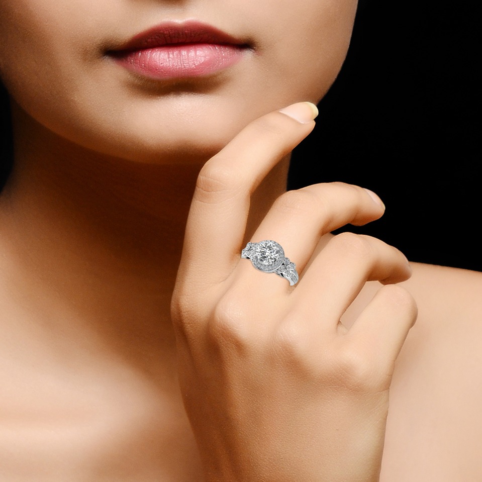 14KT FLOWER DESIGN RING - Image 2
