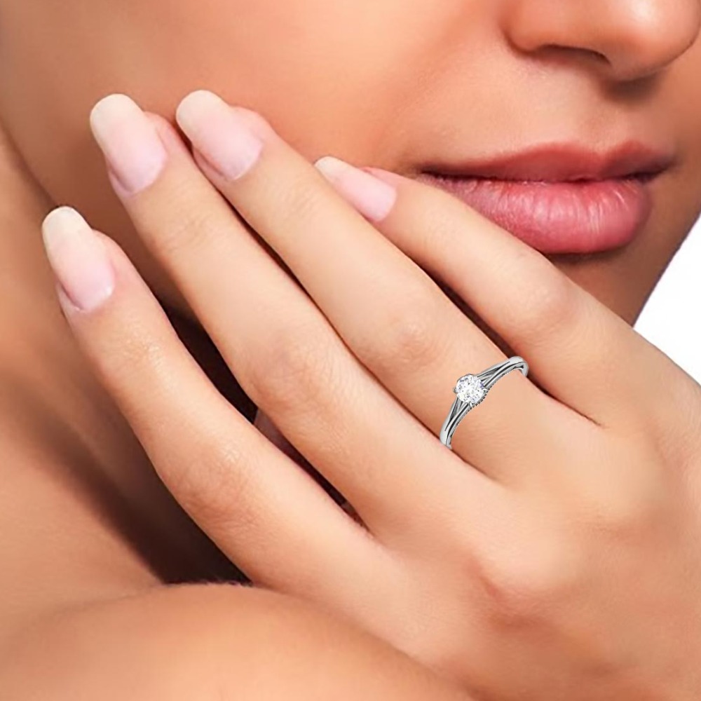14KT SIMPLE ROUND SOLITAIRE RING - Image 2