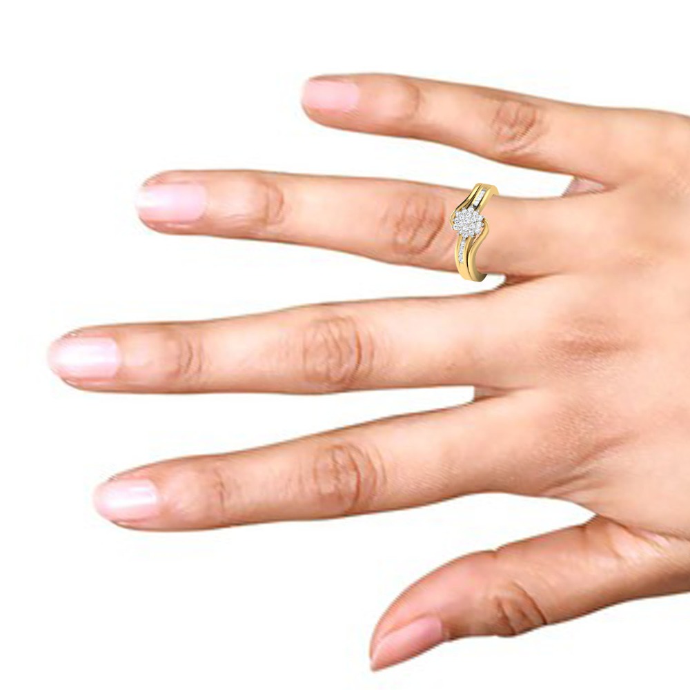 14KT FLOWER DESIGN RING - Image 2