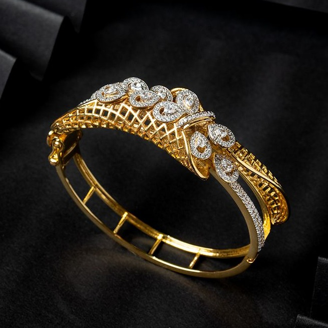 emblace collection gold braclet