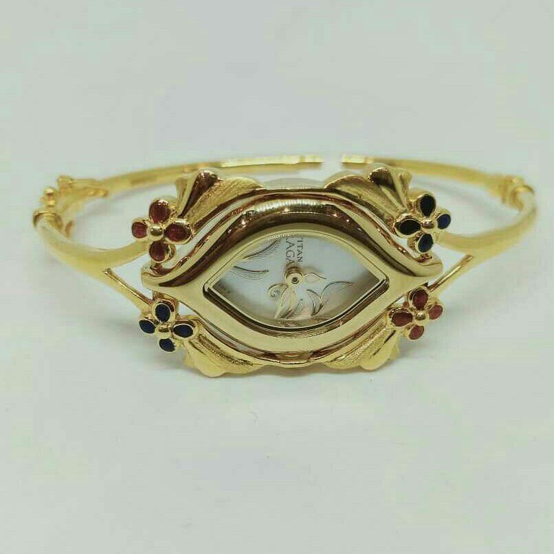 916 Stylish  Ladies Watch